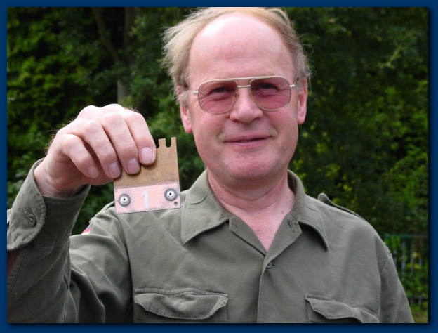 600x449 pixels (97K)